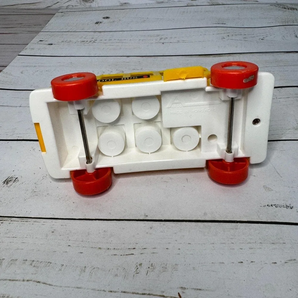 Vintage Arco Yellow School Bus with 3 Figures Hong Kong 1980s Toy‎ Lot